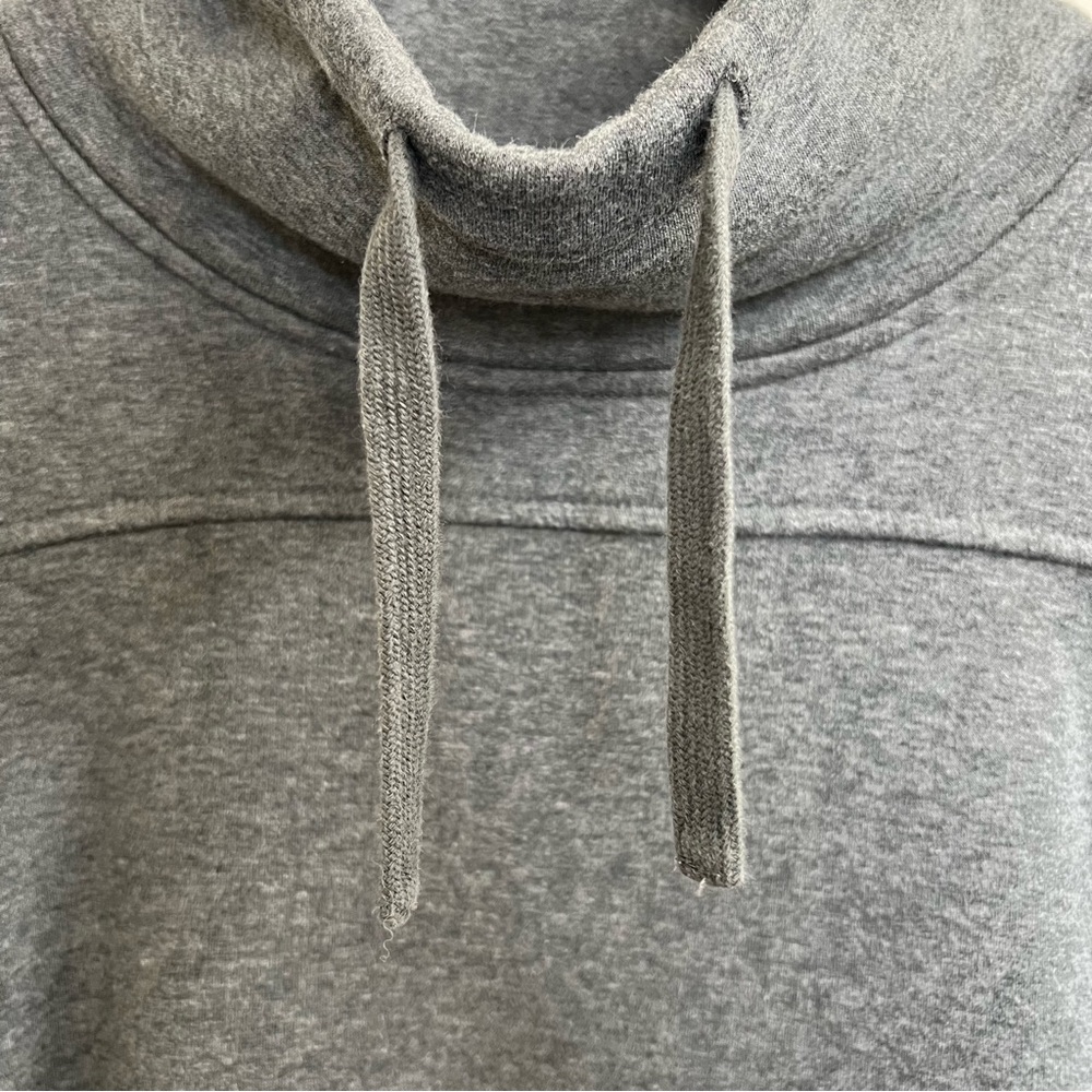 UGG Charlynne Double Knit Fleece Poncho in Grey, size XS/S - Picture 6 of 9